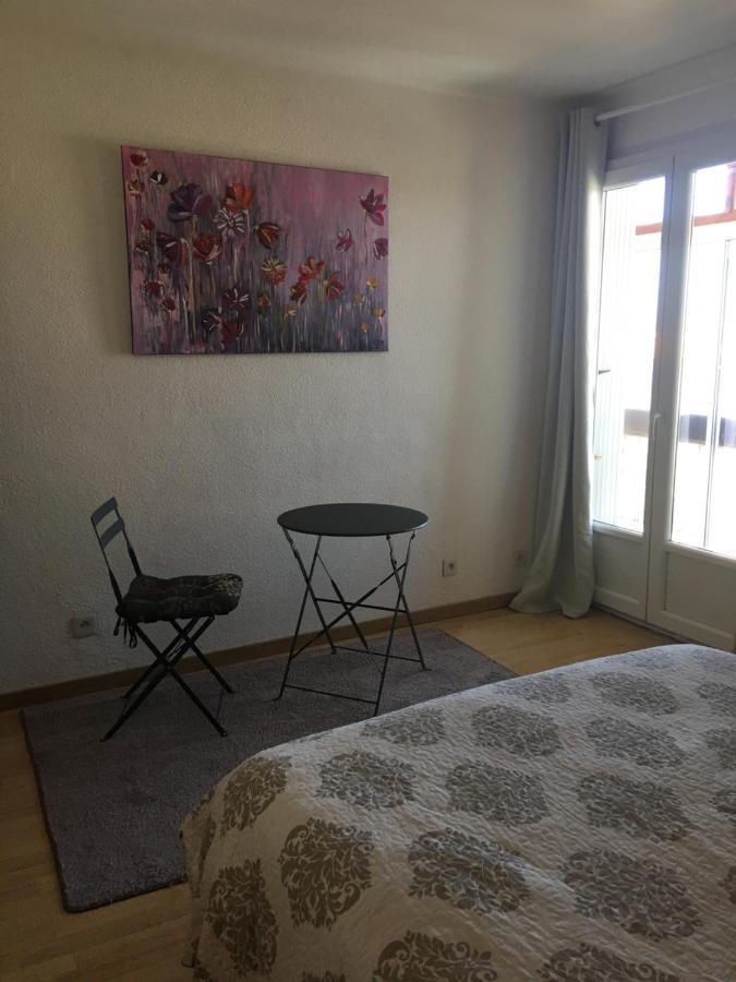 Grands Buffets Hebergement Appartement Нарбонна Экстерьер фото